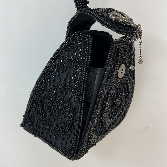 Todd Anthony Small Beaded Evening Wristlet Handbag - Picture 4 of 11